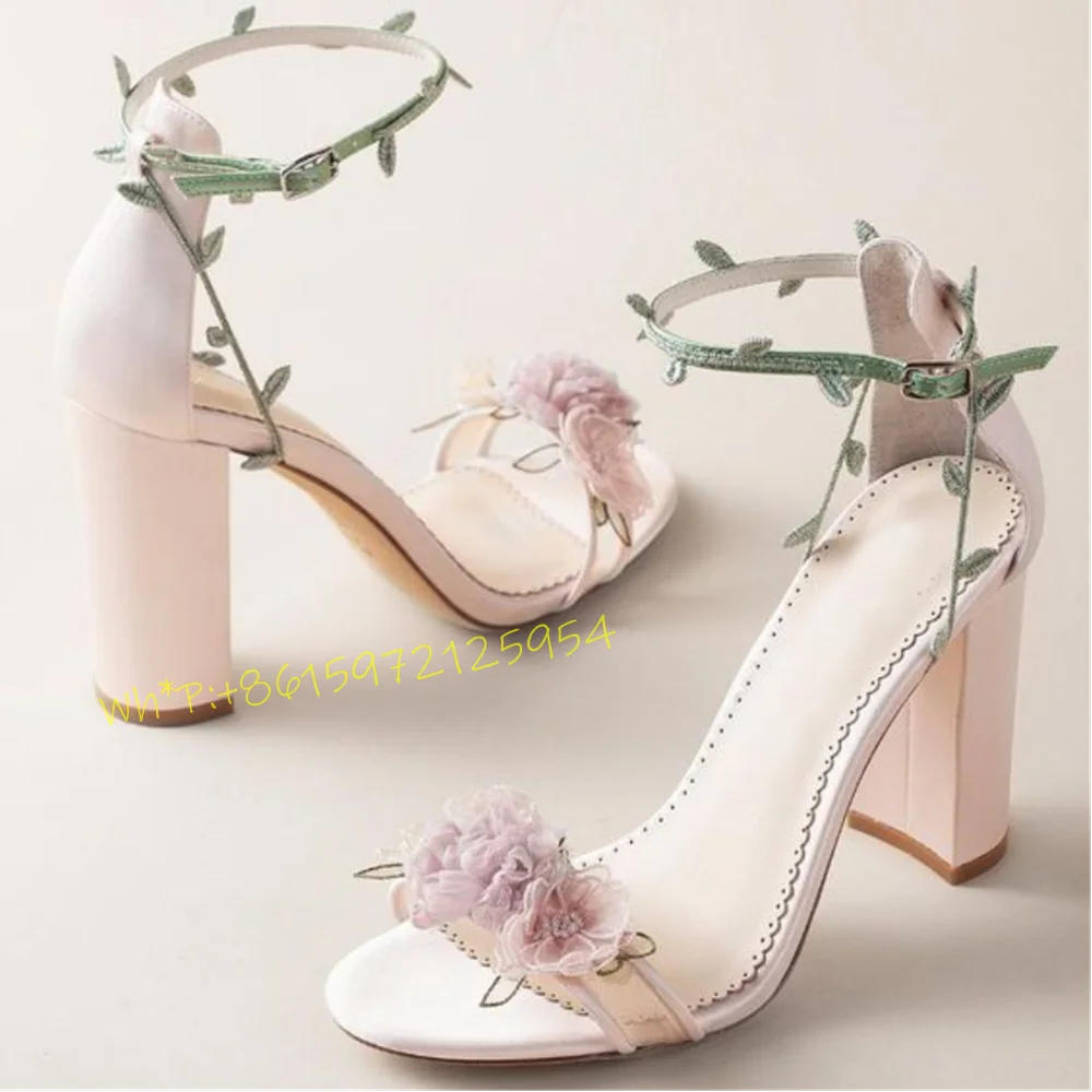 Purple Flowers Thick Heel Sand – Wedding Fx Bewertung und Preis