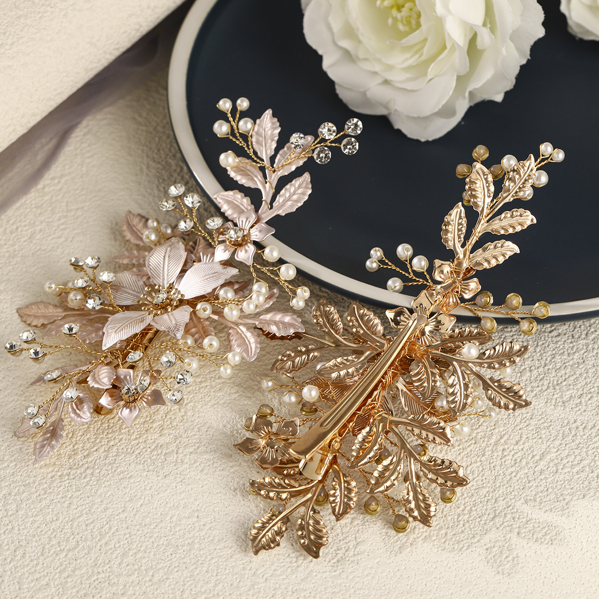 2/ 4PC Luxury Flower Claw Hair – Wedding Supply List Bewertung und Preis