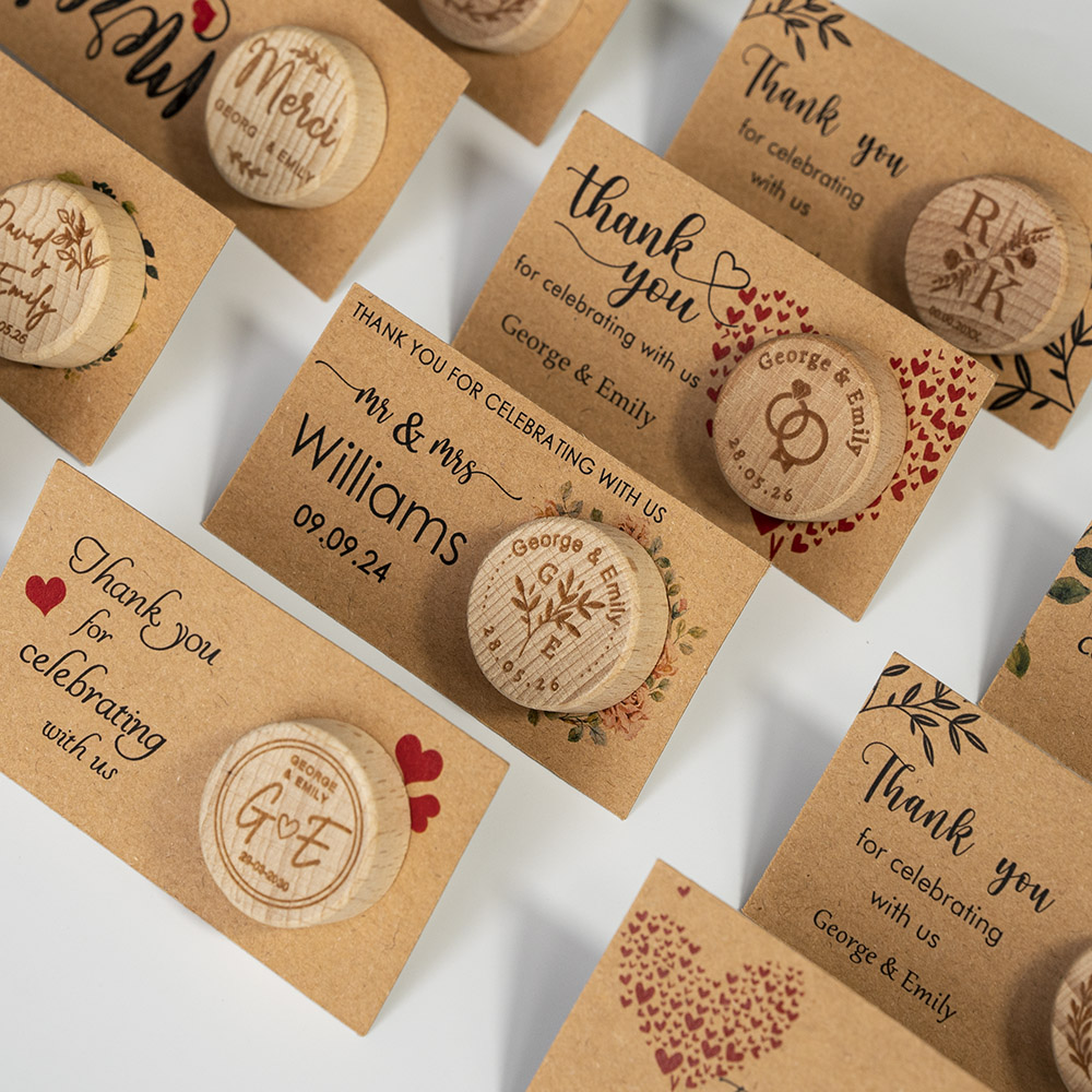 Personalized Gift Wine Bottle  – Wedding Supply List Bewertung und Preis